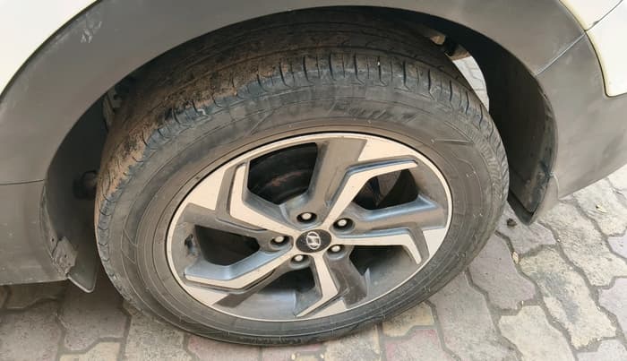 2019 Hyundai Creta SX (O) EXECUTIVE 1.6 DIESEL, Diesel, Manual, 1,41,734 km, tyre