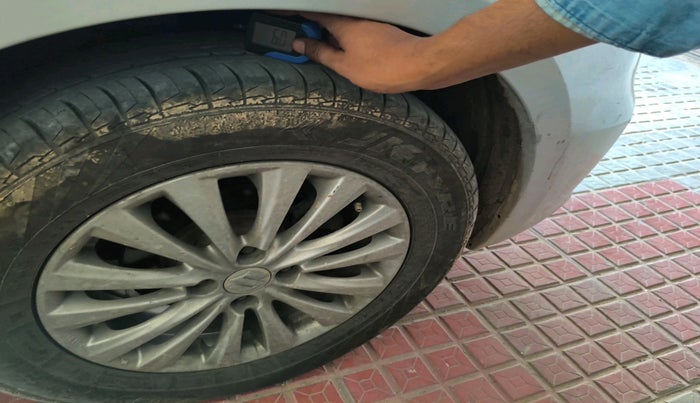 2014 Maruti Ciaz ZDI, Diesel, Manual, 1,72,866 km, tyre