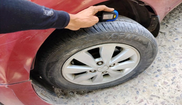 2012 Hyundai i20 SPORTZ 1.2, Petrol, Manual, 1,14,903 km, tyre