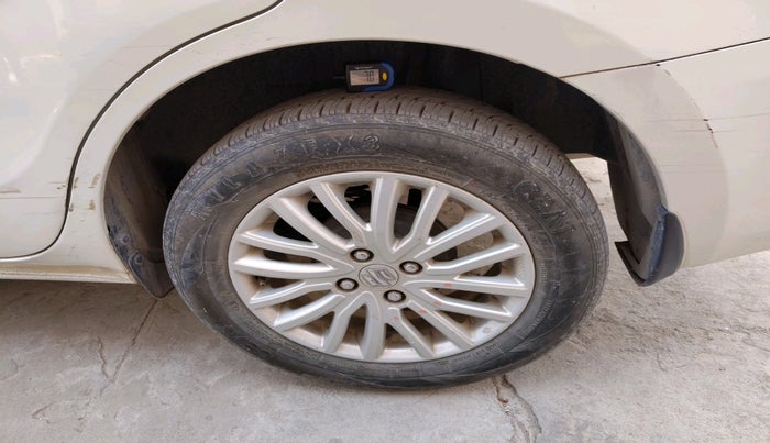 2018 Maruti Dzire ZXI, Petrol, Manual, 31,659 km, tyre
