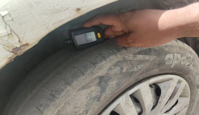 2019 Maruti Swift Dzire TOUR S-CNG, CNG, Manual, 93,430 km, tyre