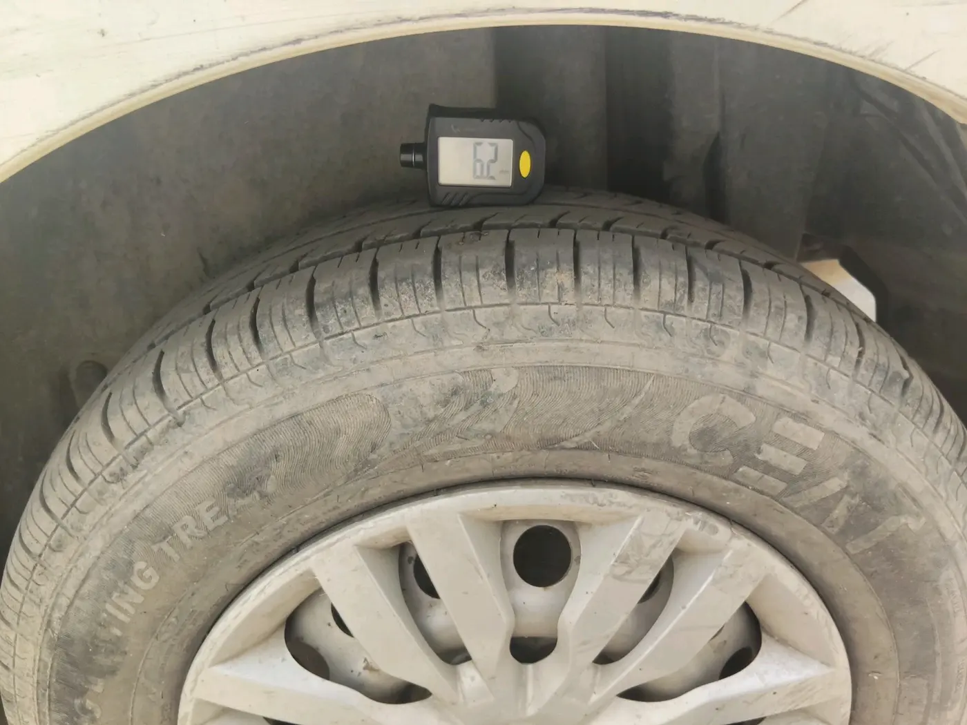 2019 Maruti Swift Dzire TOUR S-CNG, CNG, Manual, 93,430 km, tyre