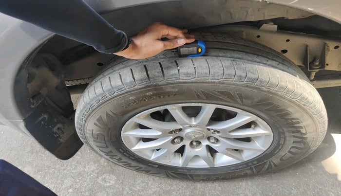 2013 Mitsubishi Pajero 2.8 4X4 MT, Diesel, Manual, 1,85,382 km, tyre