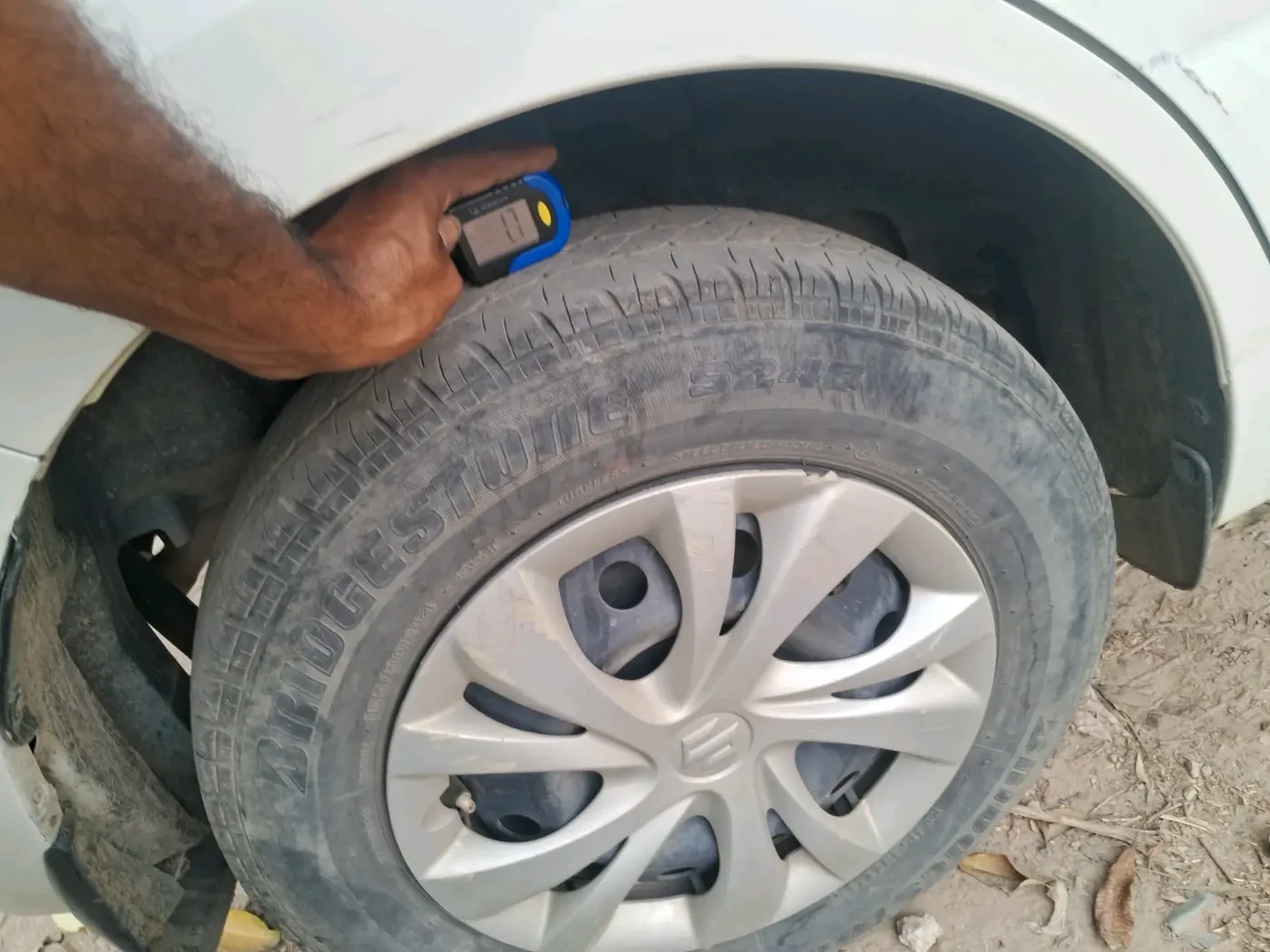 2019 Maruti Swift VXI, CNG, Manual, 1,05,218 km, tyre