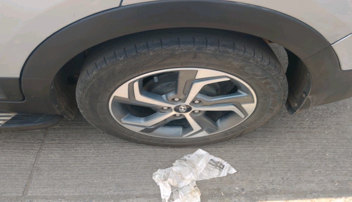 2018 Hyundai Creta SX (O) 1.6 PETROL, Petrol, Manual, 1,43,336 km, tyre