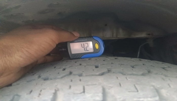 2017 Tata Safari Storme 2.2 EX 4X2, Diesel, Manual, 1,09,941 km, tyre