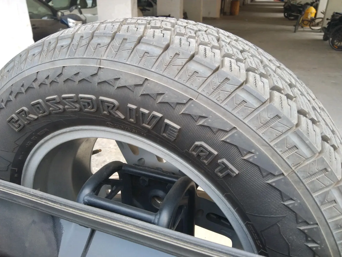 2024 Mahindra Thar LX D AT 4WD HT, Diesel, Automatic, 31,438 km, tyre