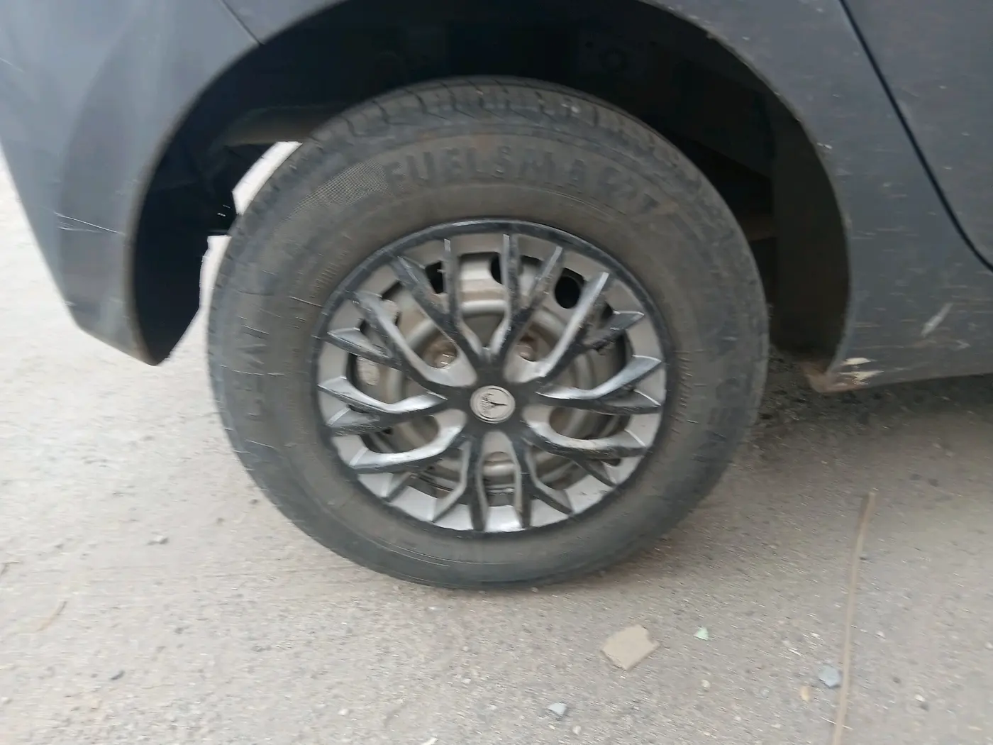 2015 Hyundai Eon ERA +, Petrol, Manual, 56,552 km, tyre