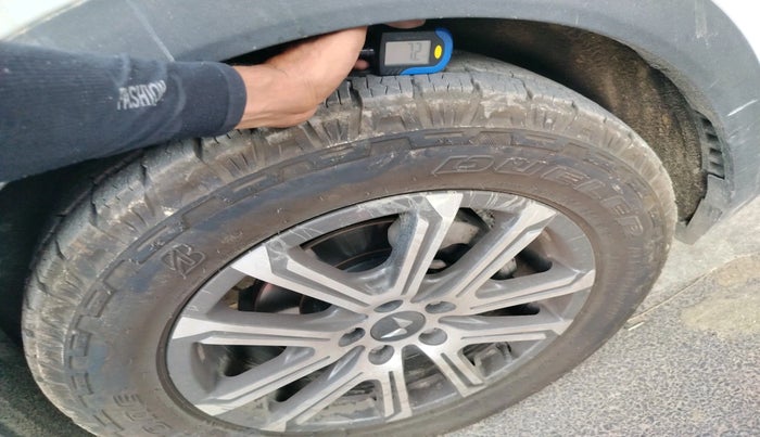 2023 Mahindra XUV700 AX 7 LUXURY D MT 7 STR, Diesel, Manual, 43,315 km, tyre