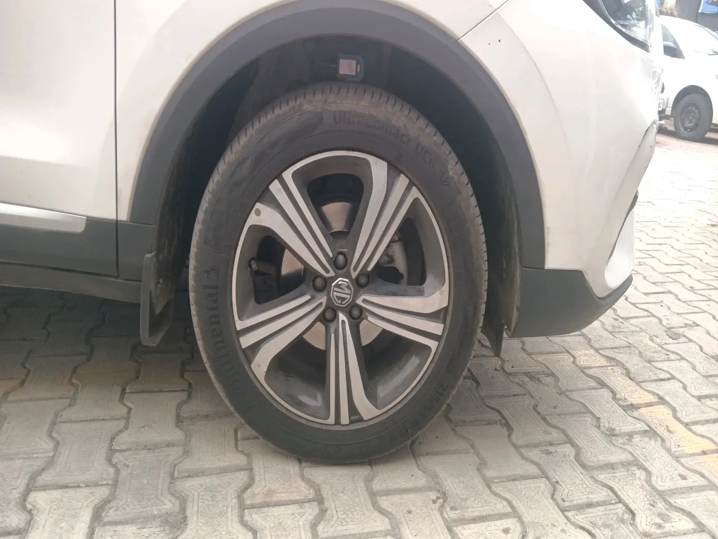 2023 MG ASTOR SHARP 1.5 MT, Petrol, Manual, 18,776 km, tyre