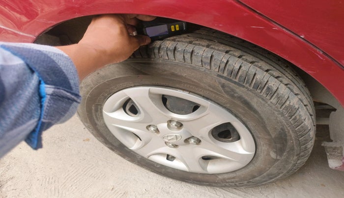 2011 Hyundai Accent GLE, Petrol, Manual, 19,311 km, tyre