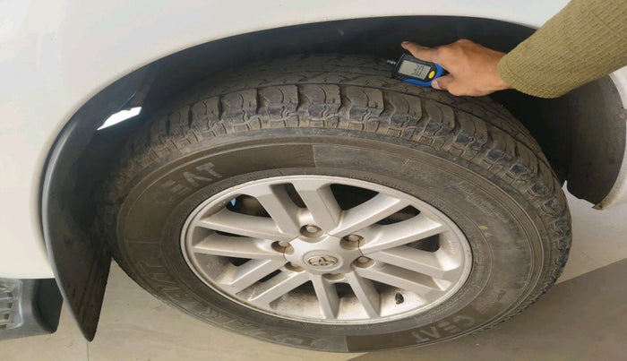 2013 Toyota Fortuner 3.0 4X4 MT, Diesel, Manual, 2,47,658 km, tyre