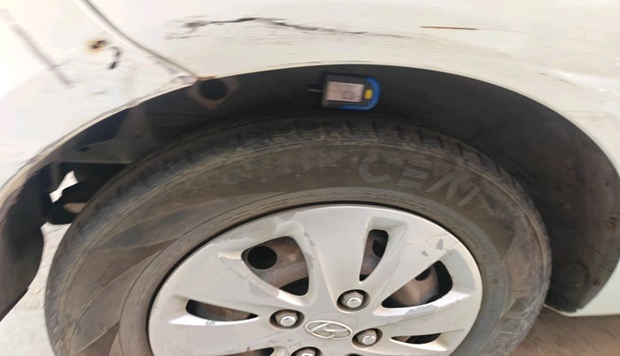 2012 Hyundai i10 SPORTZ 1.2, Petrol, Manual, 75,007 km, tyre