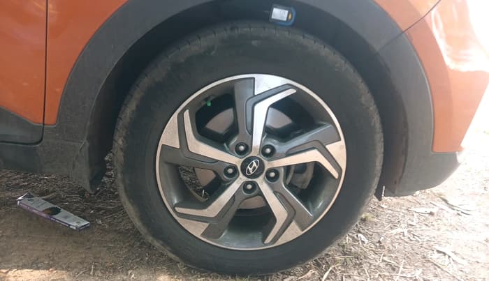 2019 Hyundai Creta SX 1.6 DIESEL DUAL TONE, Diesel, Manual, 1,10,221 km, tyre