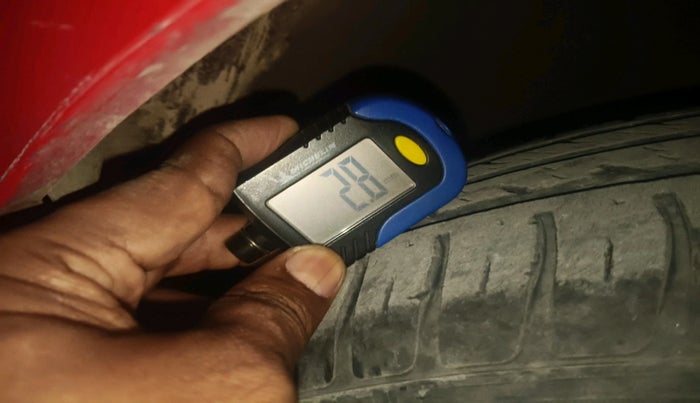 2021 Maruti Swift VXI AMT, Petrol, Automatic, 26,637 km, tyre