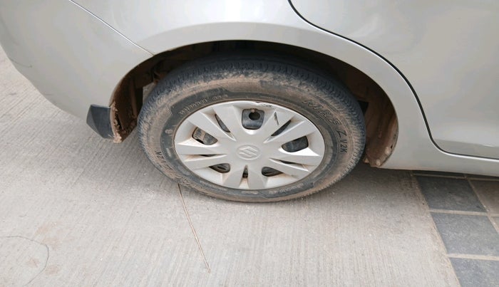 2013 Maruti Swift Dzire VXI, Petrol, Manual, 1,02,506 km, tyre