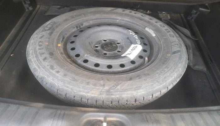 2018 Jeep Compass LIMITED (O) 2.0 DIESEL, Diesel, Manual, 1,69,432 km, tyre