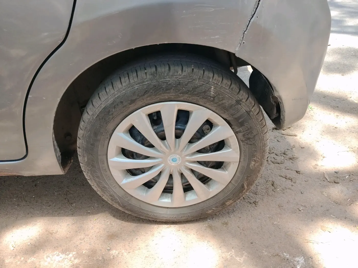 2016 Maruti Celerio ZXI, Petrol, Manual, 57,800 km, tyre