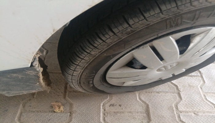 2022 Maruti Alto LXI OPT CNG, CNG, Manual, 97,063 km, tyre