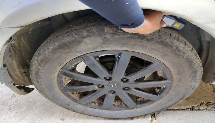 2011 Maruti SX4 ZDI, Diesel, Manual, 1,55,817 km, tyre