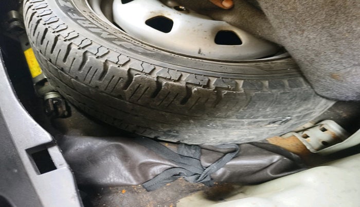 2007 Hyundai Santro Xing GLS, Petrol, Manual, 1,39,133 km, tyre