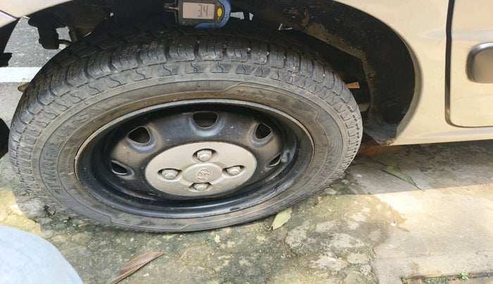 2007 Hyundai Santro Xing GLS, Petrol, Manual, 1,39,133 km, tyre