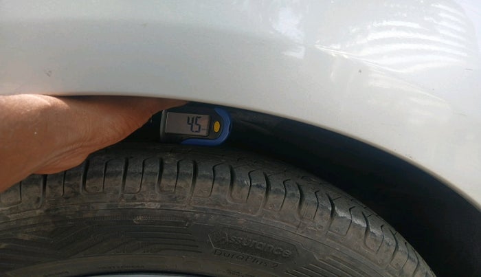 2011 Hyundai i10 SPORTZ 1.2 AT, Petrol, Automatic, 79,338 km, tyre
