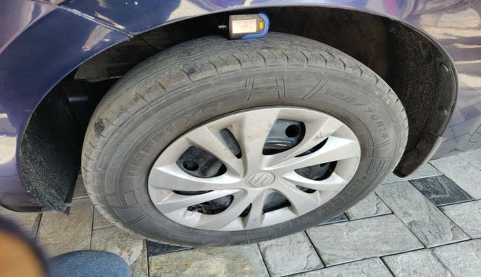 2019 Maruti Swift LXI, CNG, Manual, 1,00,283 km, tyre