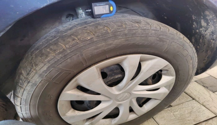 2019 Maruti Swift LXI, CNG, Manual, 1,00,283 km, tyre