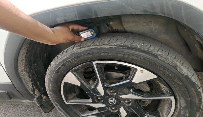 2023 Tata PUNCH ACCOMPLISHED DAZZLE SUNROOF CNG MT, CNG, Manual, 79,046 km, tyre