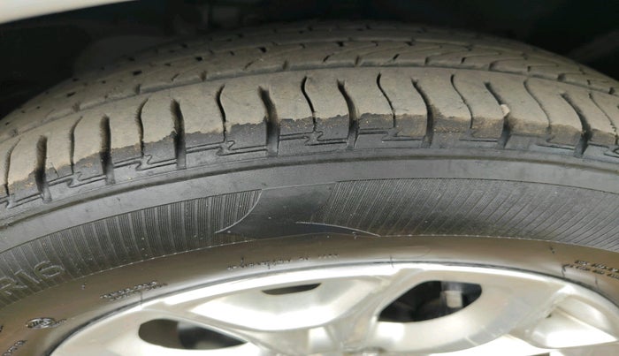 2017 Ford Ecosport TITANIUM+ 1.5L DIESEL, Diesel, Manual, 1,55,345 km, tyre