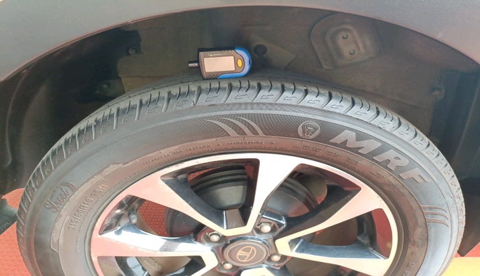 2021 Tata NEXON EV XZ PLUS LUX, Electric, Automatic, 31,189 km, tyre