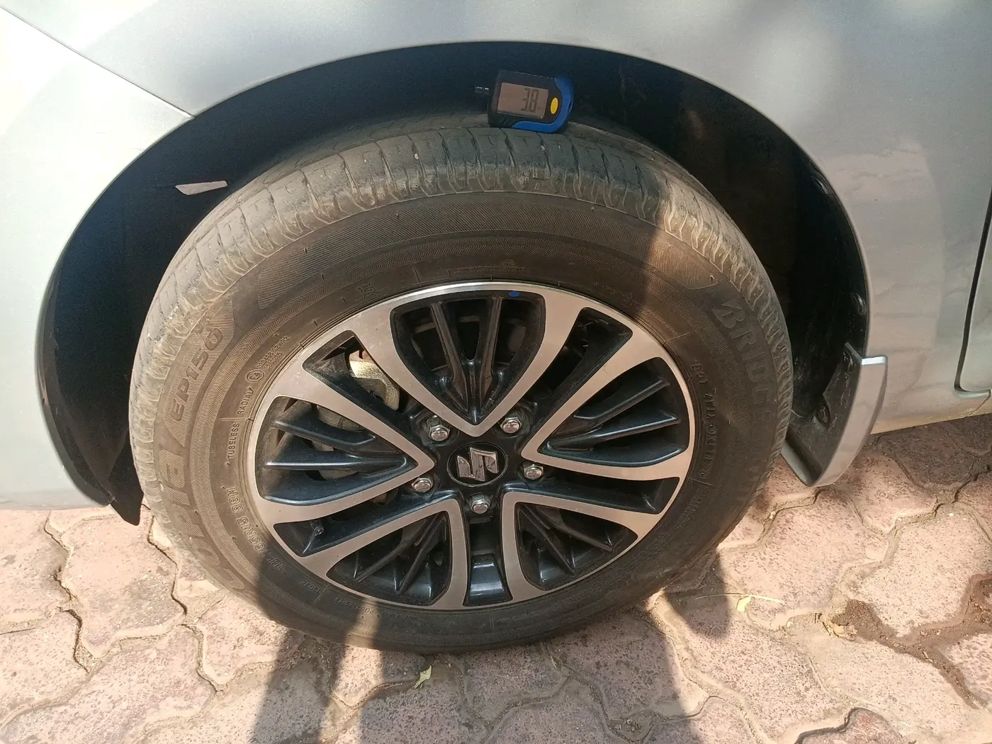 2022 Maruti Ertiga ZXI+ SHVS, Petrol, Manual, 13,284 km, tyre