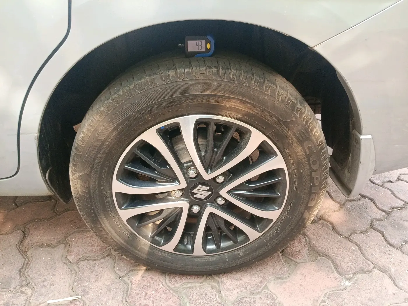 2022 Maruti Ertiga ZXI+ SHVS, Petrol, Manual, 13,284 km, tyre