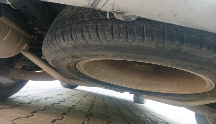 2011 Mahindra XUV500 W8, Diesel, Manual, 1,51,076 km, tyre