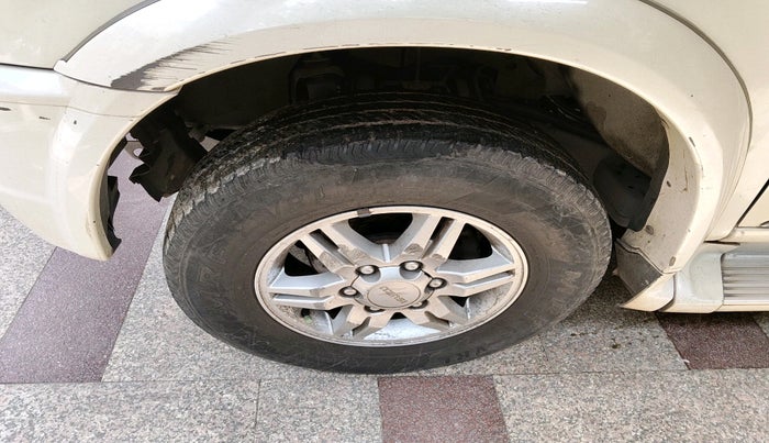 2014 ISUZU MU-7 4x2 MT, Diesel, Manual, 1,78,490 km, tyre