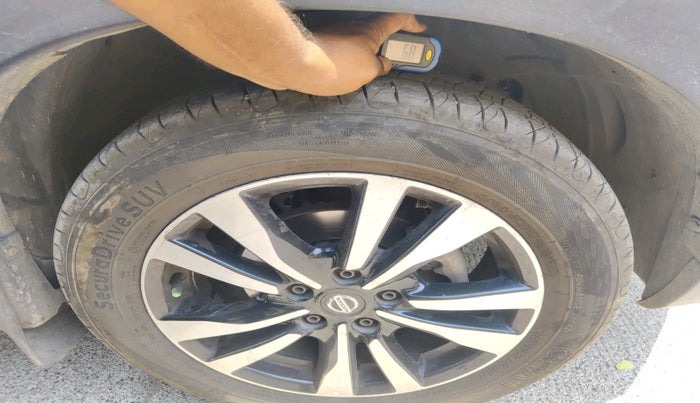 2020 Nissan Kicks XV TURBO 1.3, Petrol, Manual, 31,521 km, tyre