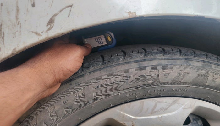 2021 Tata Tiago XT (O) PETROL, CNG, Manual, 69,976 km, tyre