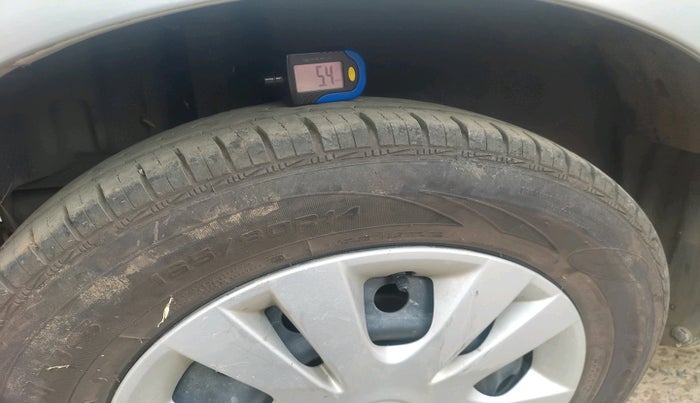 2013 Maruti Swift Dzire VXI, Petrol, Manual, 23,543 km, tyre