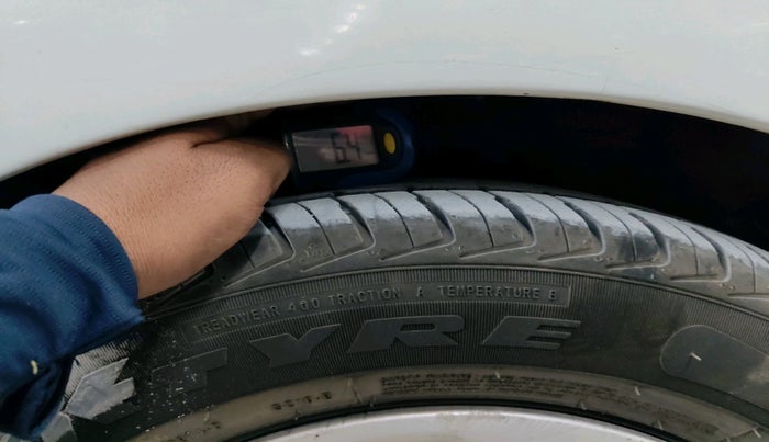 2012 Hyundai i10 SPORTZ 1.2 AT, Petrol, Automatic, 50,036 km, tyre