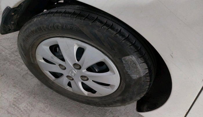 2012 Hyundai i10 SPORTZ 1.2 AT, Petrol, Automatic, 50,036 km, tyre