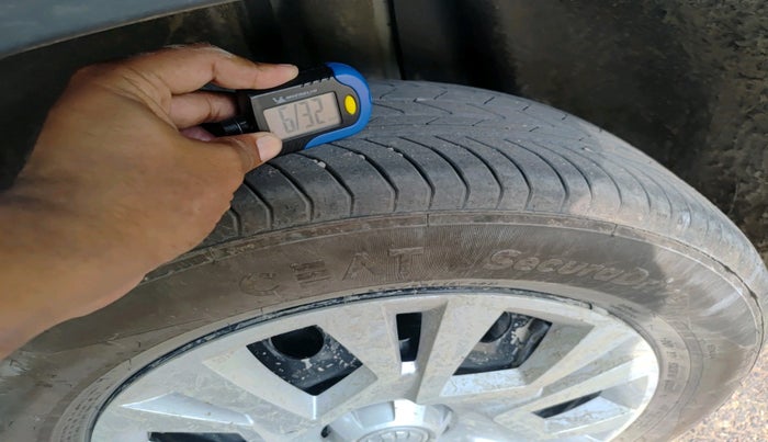 2025 Skoda KUSHAQ Classic 1.0L TSI, Petrol, Manual, 12,019 km, tyre