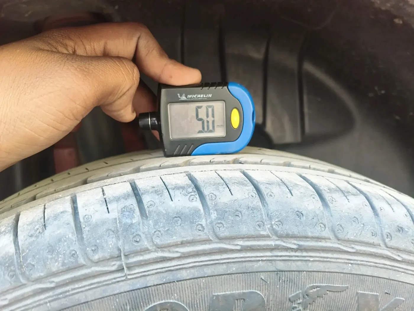 2022 Maruti Swift ZXI PLUS, Petrol, Manual, 84,318 km, tyre