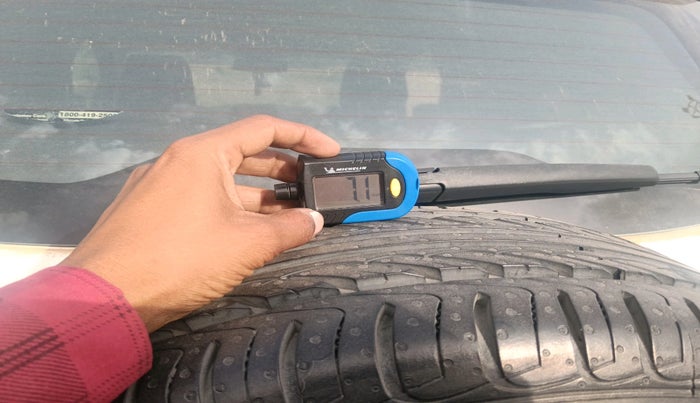 2020 Ford Ecosport TITANIUM 1.5L SPORTS(SUNROOF) DIESEL, Diesel, Manual, 1,30,341 km, tyre