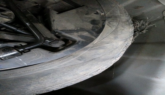 2011 Hyundai i10 SPORTZ 1.2 AT, Petrol, Automatic, 1,01,976 km, tyre