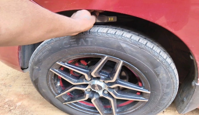 2013 Maruti Wagon R 1.0 VXI, Petrol, Manual, 86,675 km, tyre