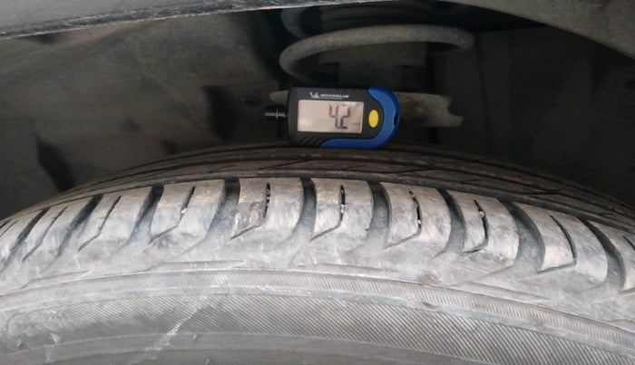 2021 Jeep Compass MODEL S (O) DIESEL 4X4 AT, Diesel, Automatic, 53,900 km, tyre