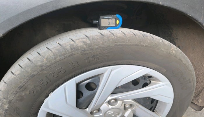 2017 Hyundai Creta S 1.4 DIESEL, Diesel, Manual, 1,22,679 km, tyre