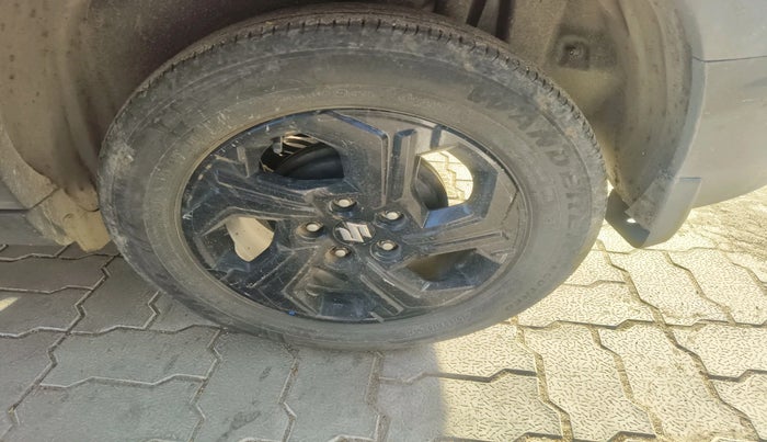 2024 Maruti BREZZA ZXI S-CNG, CNG, Manual, 58,757 km, tyre