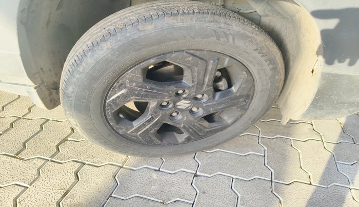 2024 Maruti BREZZA ZXI S-CNG, CNG, Manual, 58,757 km, tyre